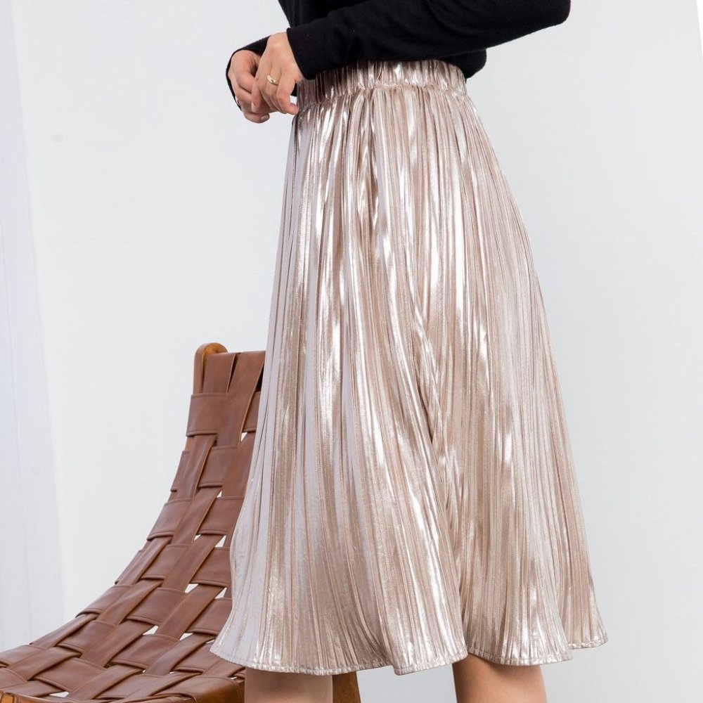 𝅺METALLIC pleated midi skirt - Picture 3 of 7